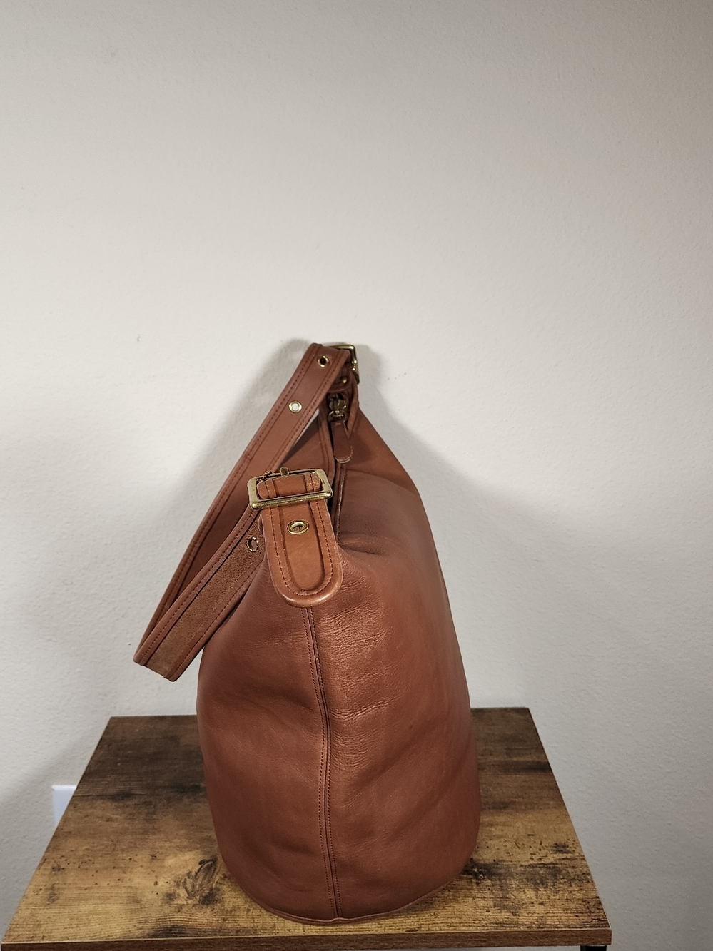 Vintage Coach British Tan Duffle Sac #9085 - Picture 9 of 14